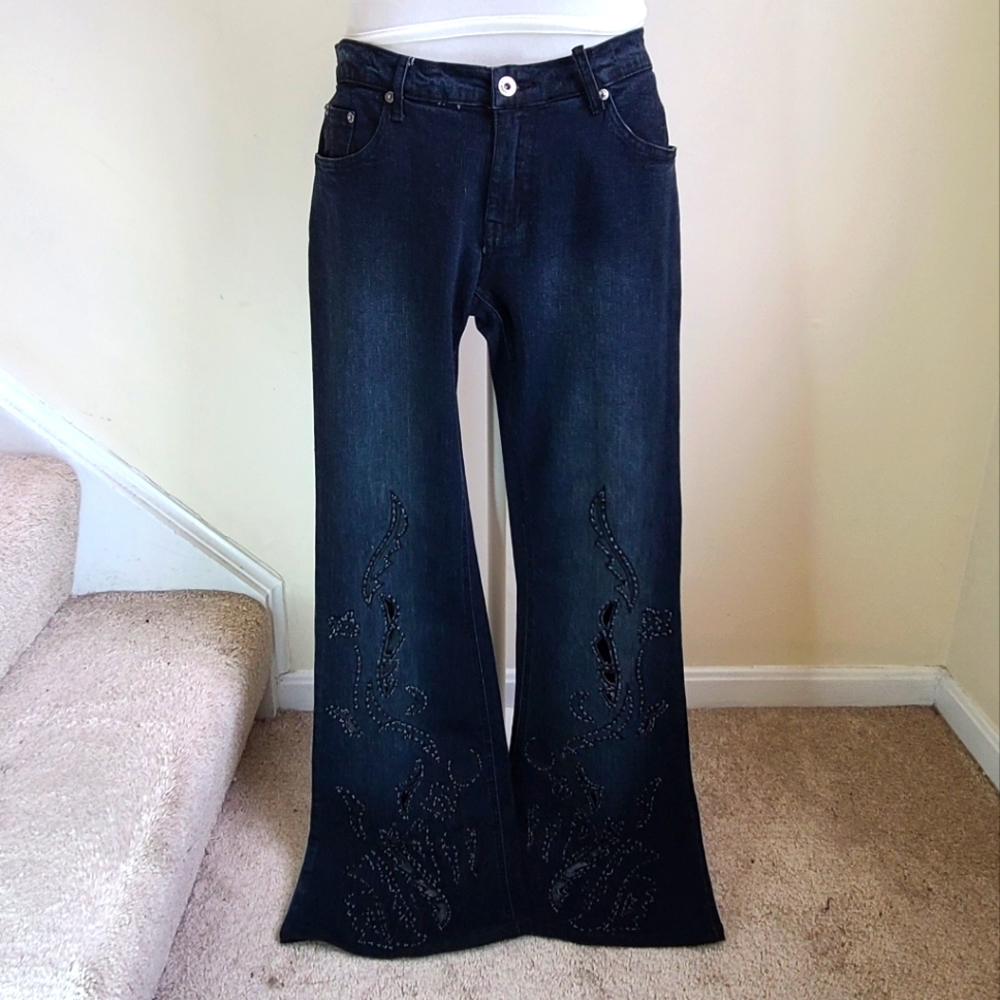 Cut Out Flair Jeans
